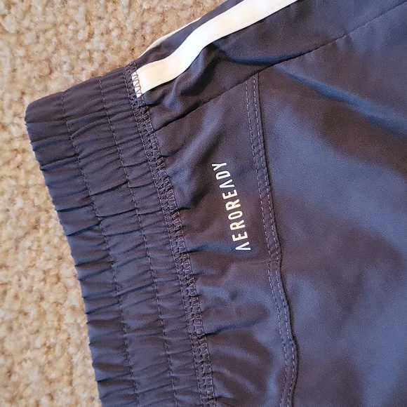 3 pair Women's workout shorts - Picture 14 of 16